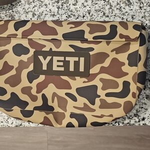 YETI Camouflage Toiletry Bag - Brown and Tan